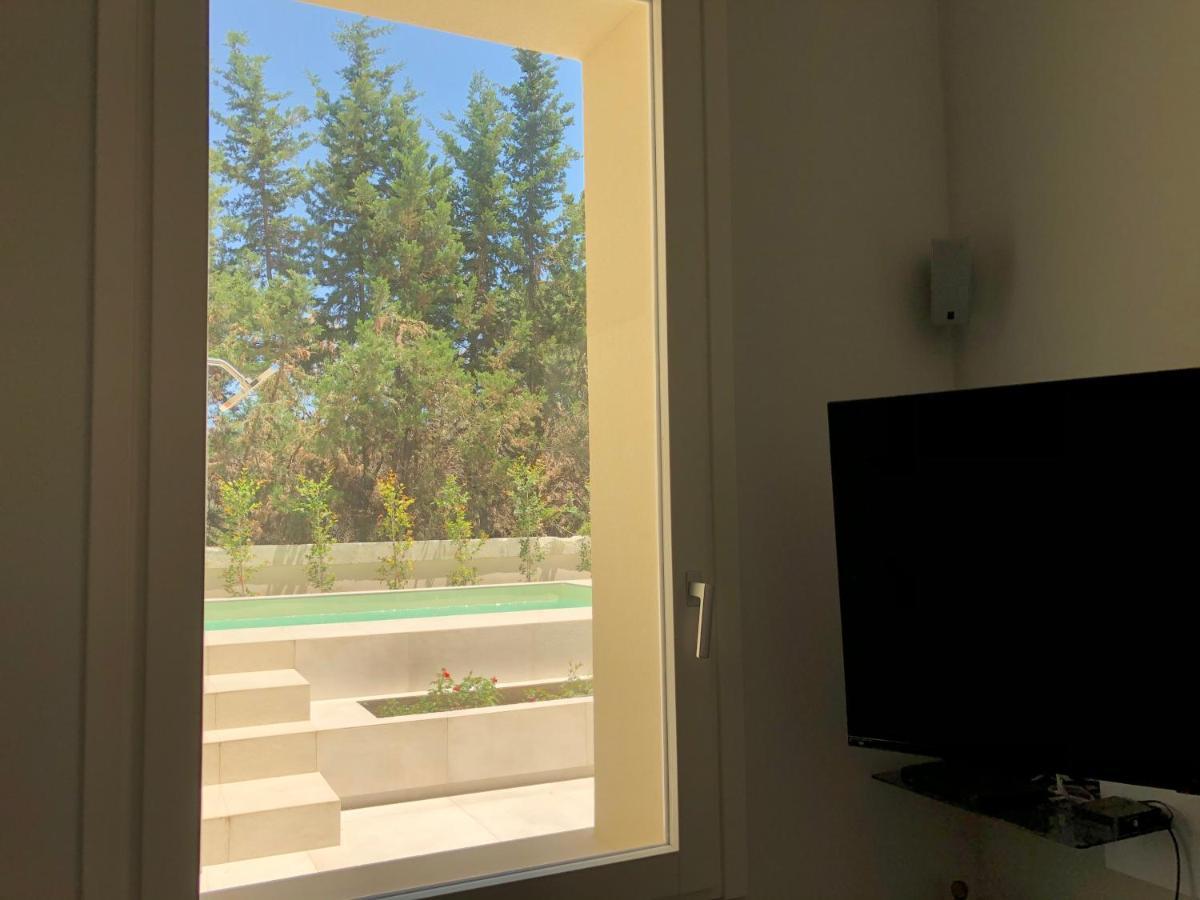 Carlo V - Con Piscina E Giardino Privati Leilighet Lecce Eksteriør bilde