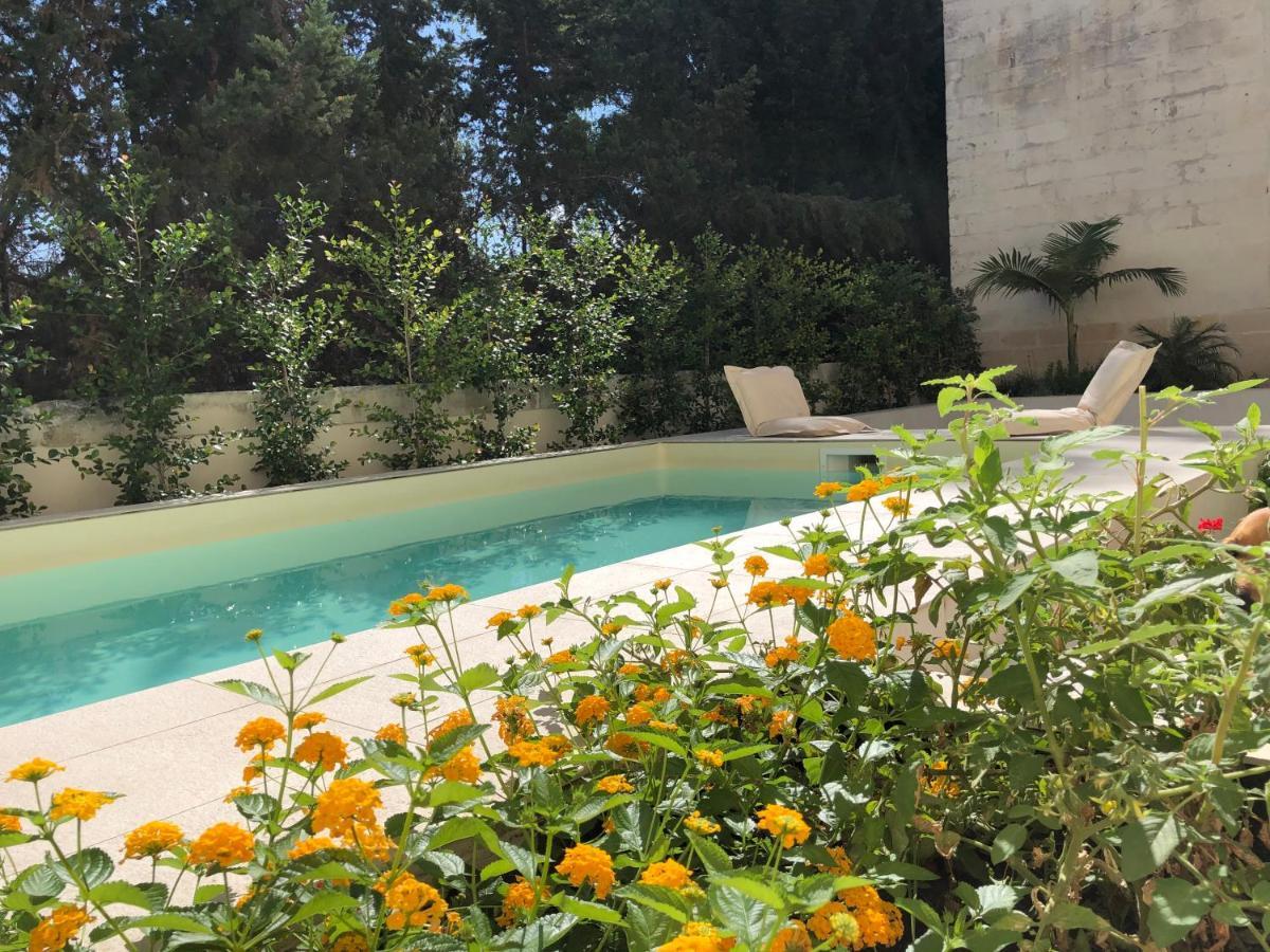 Carlo V - Con Piscina E Giardino Privati Leilighet Lecce Eksteriør bilde